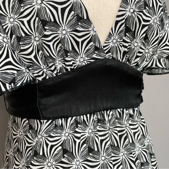 My Michelle Fit and Flair Midi Dress Size M Black with White Print Waist Sash - Picture 5 of 12